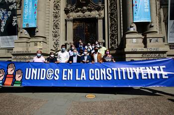 Alcaldes de oposición acordaron llevar candidatos a Convención Constitucional