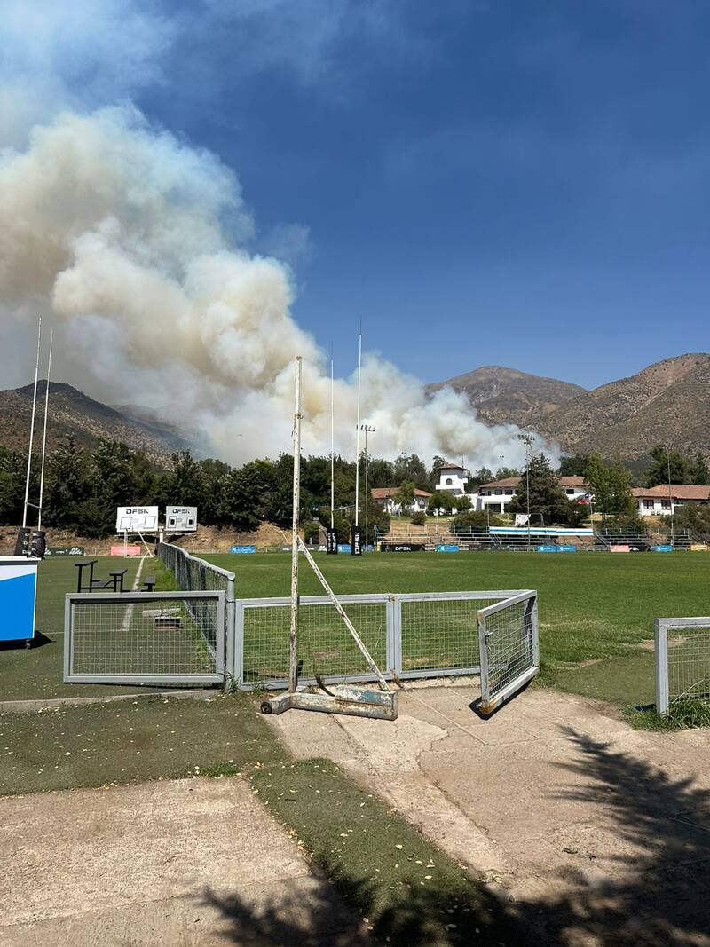 Humadera en las cercanías del Claro Arena. Foto: En Cancha.