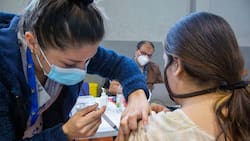 Vacuna COVID-19: Minsal reducirá del plazo entre primera y segunda dosis de AstraZeneca