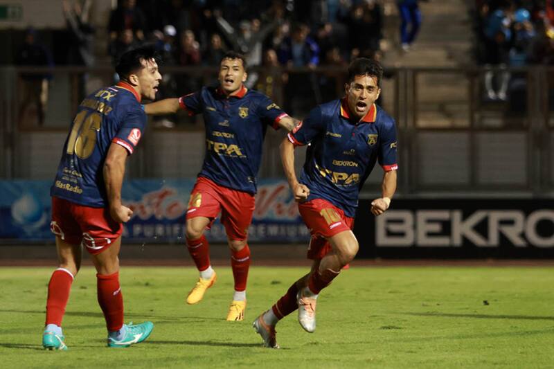 El festejo ariqueño en el último partido entre San Marcos y Cobreloa, jugado hace dos semanas en la Puerta Norte. Foto: Campeonato Chileno.