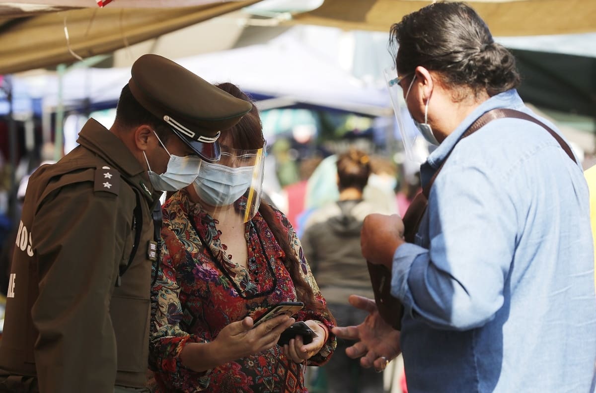 Plan Paso a Paso: 10 comunas avanzan y 21 retroceden de fase este jueves en todo Chile