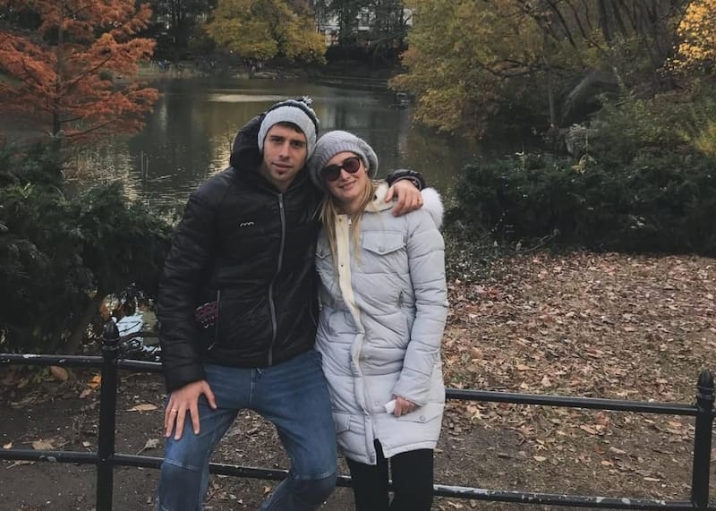 . El delantero argentino junto a su mujer en Nueva York. Foto: @pablo_vranjican en Instagram.