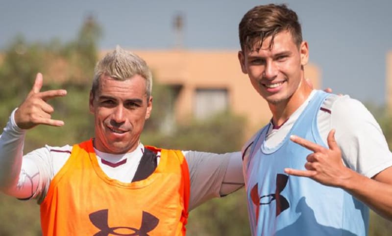 Diego Ohlsson junto a Esteban Paredes en su paso por Colo Colo
