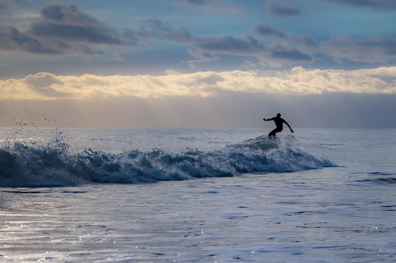Chile cuenta con las mejores playas del mundo para los fanáticos del surf.