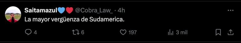 Hinchas de la U se hacen un festín con los de Colo Colo.