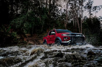 Una de las primeras marcas chinas en llegar a Chile se relanza y estrena nuevas camionetas