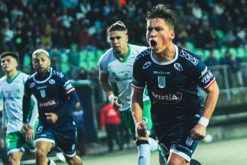 El club se mantiene en Segunda. Foto: @deportesmelipilla en Instagram.