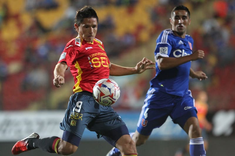 Gustavo Canales contra la U en 2013.