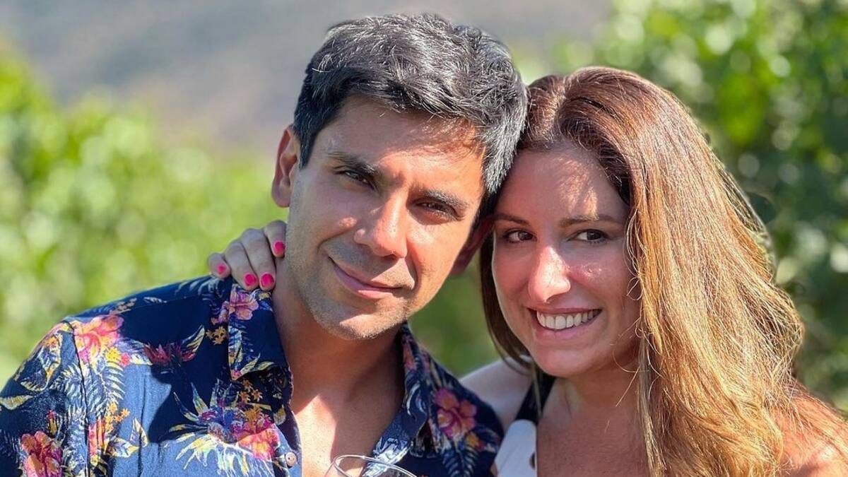 "Imitándome y riéndose": Juan Pablo Queraltó mostró como su esposa, Fran Sfeir, lo imitaba leer los comerciales