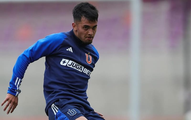 Yahir Salazar jugó de titular en el partido entre la U y Deportes La Serena.