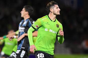 Ángelo Sagal se lució anotando en la goleada del Juárez ante Querétaro