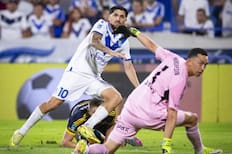 Diego Valdés tiene a todos vueltos locos en Argentina tras doble asistencia frente a Boca: “Que bien que juega”