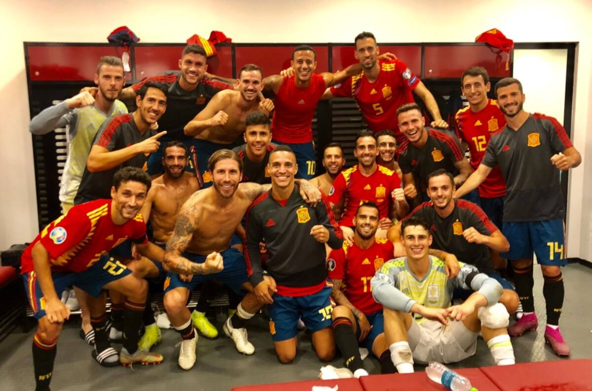 España logró triunfo y terminó con un hombre menos en eliminatorias de Eurocopa