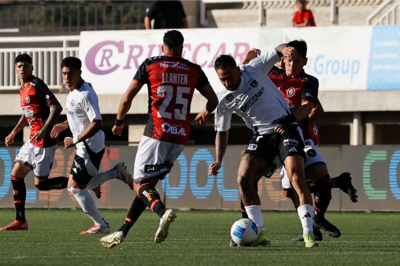 Deportes Limache recibe a Colo Colo en Quillota. Foto: Agencia Aton.
