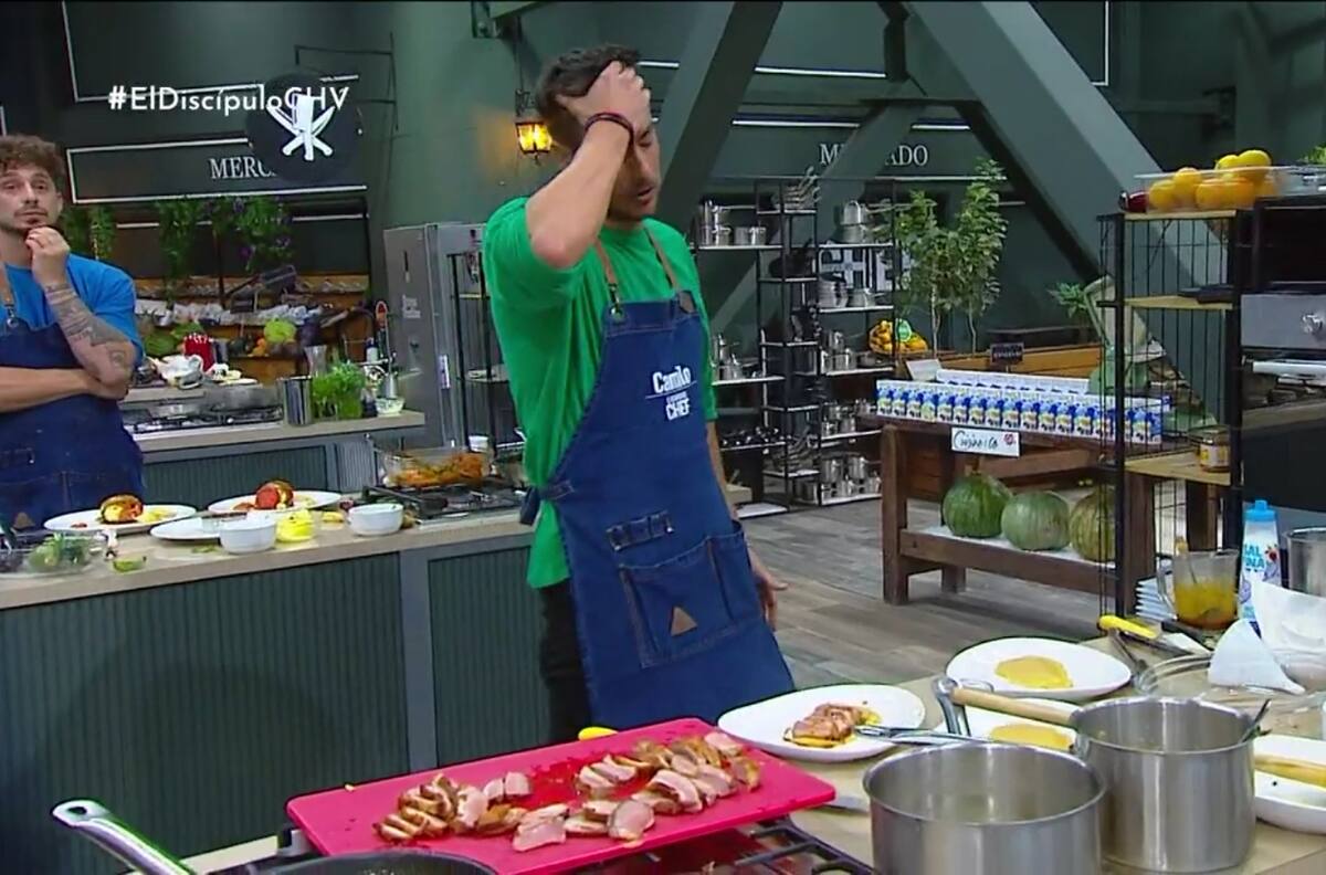 La dura sanción que recibió Camilo Huerta tras no alcanzar a emplatar su preparación en "El Discípulo del Chef"