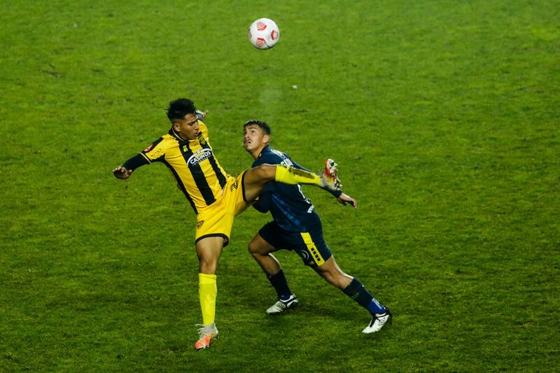 en el partido de Fernández Vial contra Universidad de Concepción.