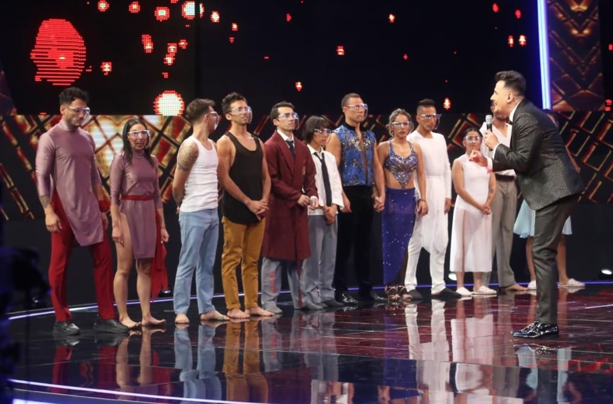 Revisa los dos últimos eliminados y las cuatro parejas de famosos que competirán en la gran final de “Aquí se baila”