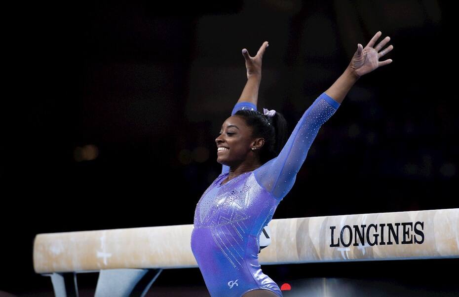 Simone Biles, leyenda viva del deporte mundial.