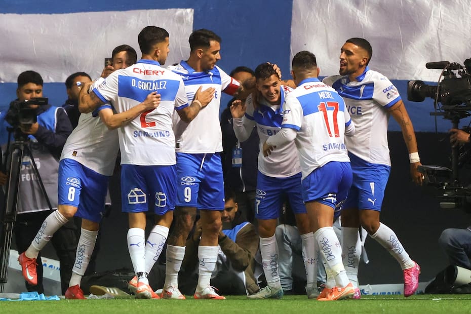 Los Cruzados buscan iniciar con el pie derecho la era Garnero. Foto: Agencia Aton.