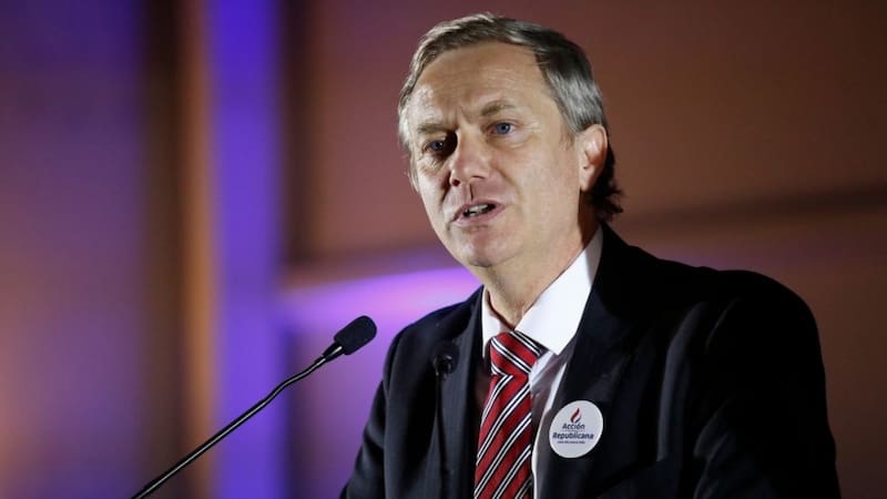 El excandidato mencionó que "no es momento para esconderse ni para ir a medias tintas. Hay que jugársela por lo que uno cree".