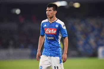 "Chucky" Lozano podría quedarse sin su máximo respaldo en Napoli