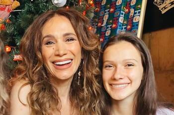 "Ganas por lo que está por venir": Alejandra Fosalba celebró importante logro de su hija menor, Anya Jaederlund