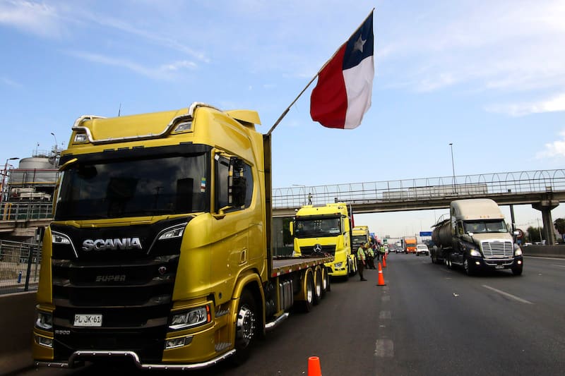 La conducción de camiones e sun trabajo bien remunerado según Chat GPT