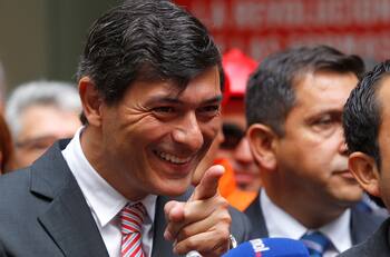 ¿Por qué Parisi puede hacer campaña virtual?: analistas explicaron el origen de esta ventaja