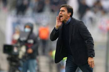 VIDEO| “¡Estás loco!”: El fuerte reto de Gustavo Quinteros a Pablo Solari que no se vio en el empate de Colo Colo y Ñublense