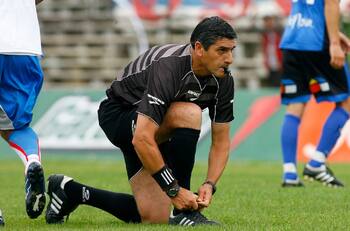 Carlos Chandía ha evolucionado favorablemente pero sigue conectado a ventilación mecánica