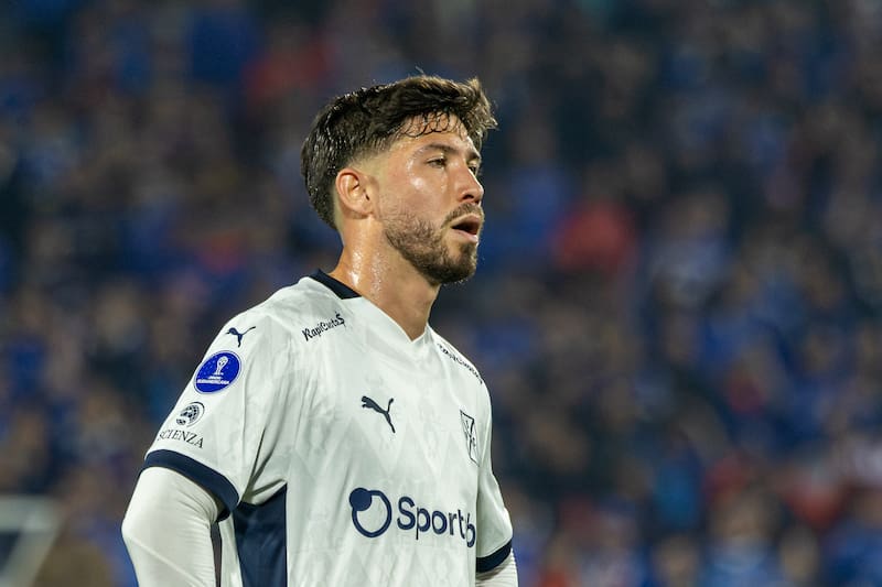 El volante chileno tiene grandes posibilidades de partir a la Serie A. Foto: Felipe Escobedo