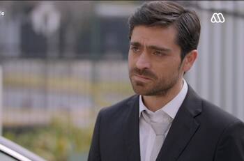 Estreno de "#PobreNovio": Santiago García es tentado con la idea de ser rifado a nivel nacional