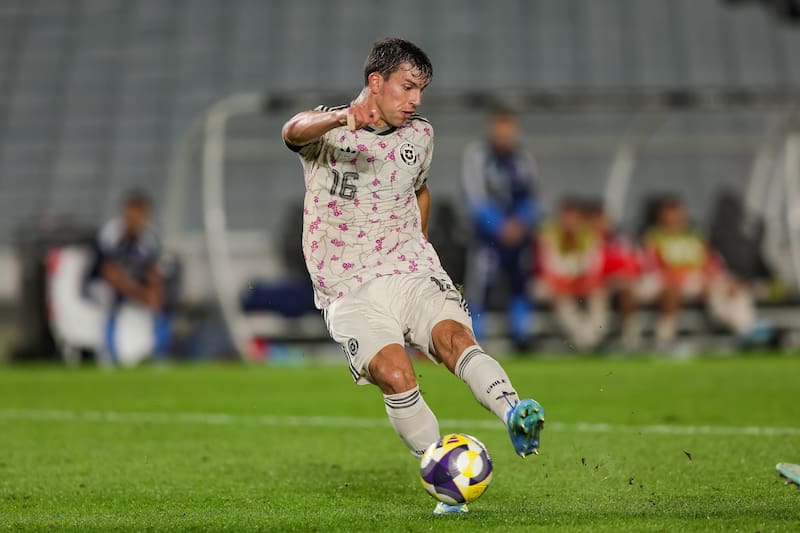 El atacante del Sao paulo marcó el único gol de Chile ante Nueva Zelanda. Foto: Agencia Aton.