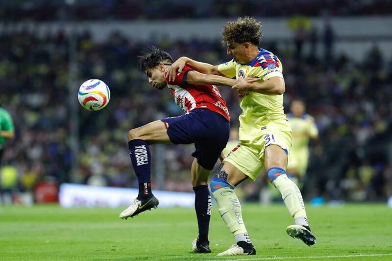 “Me arruinaste la carrera”: Compañero “acusa” a Igor Lichnovsky en el América. Foto: EFE.