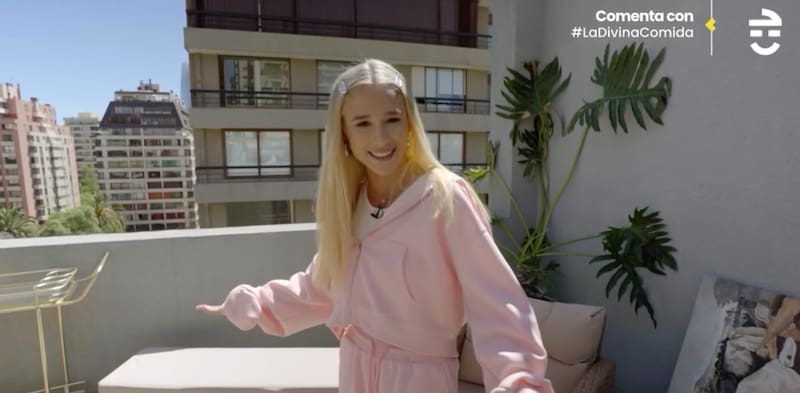 La chica reality mostró su amplio departamento.