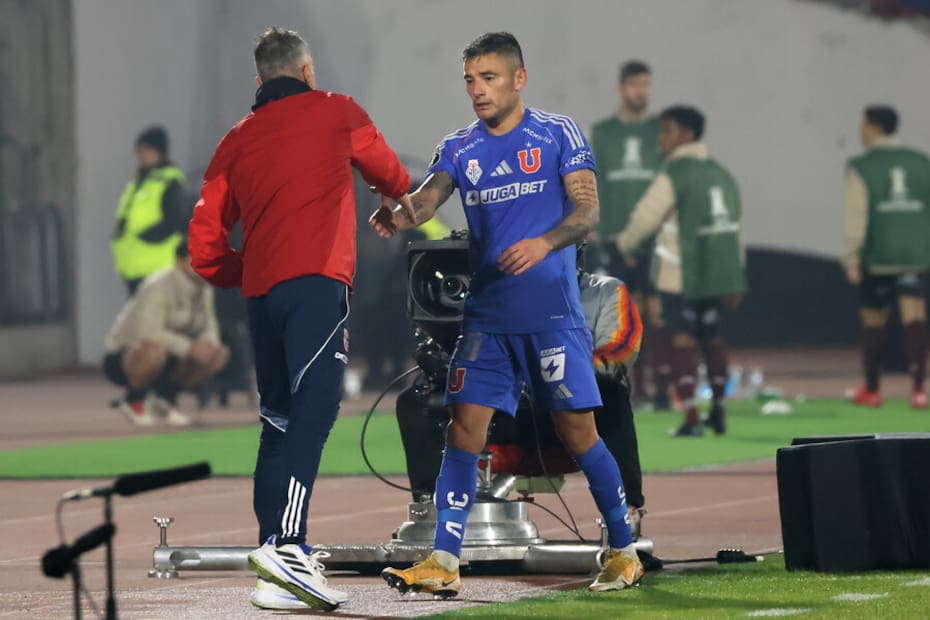 El volante arriesgó su estado físico para jugar el partido con Carabobo. Foto: Aton.