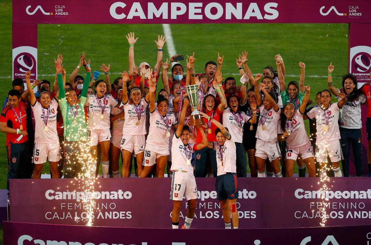 VIDEO | "Ojo con las leonas": El motivacional video de la U femenina de cara al debut en el Campeonato Femenino