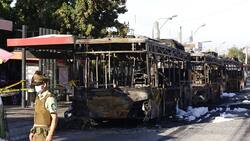 Intendente Guevara por quema de 4 micros RED: “Fueron graves atropellos a los derechos humanos”