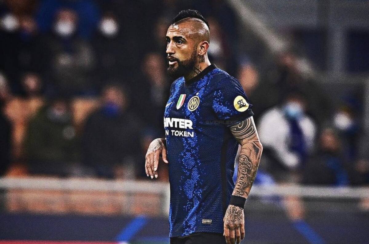 Marcelo Bielsa le podría dar una mano a Arturo Vidal en el mercado de pases europeo