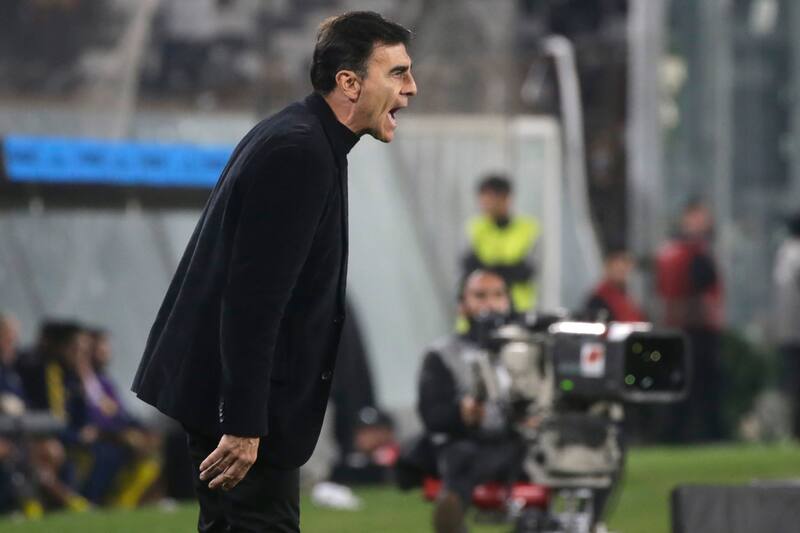 Gustavo Quinteros, entrenador de Colo Colo.