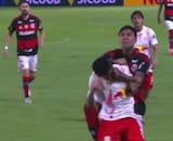 VIDEO | Erick Pulgar se fue expulsado en Flamengo y se pierde el partido contra Santos