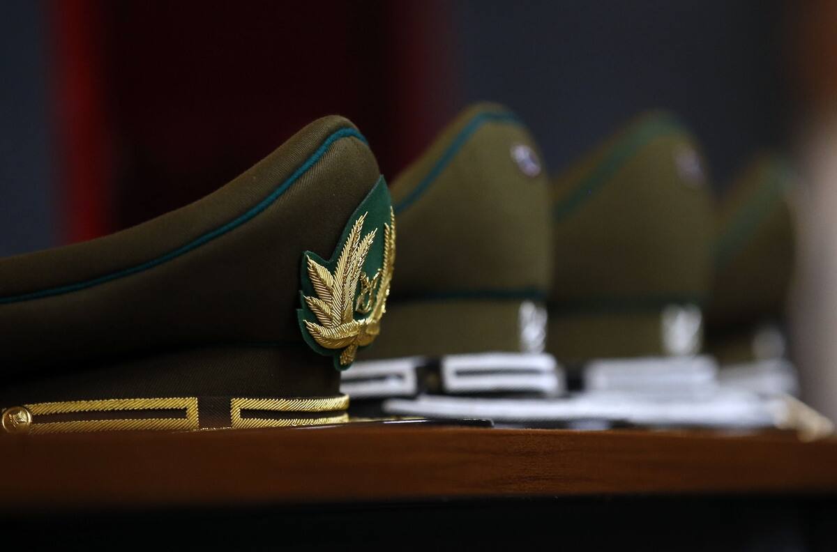 Tres carabineros fueron acusados de violación contra una mujer en comuna de La Cisterna