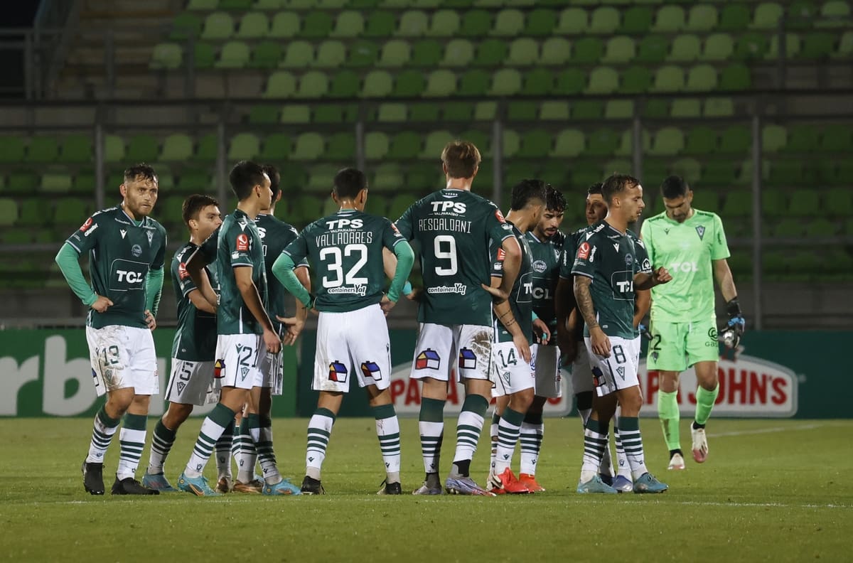 El curioso análisis que hacen en Santiago Wanderers tras la llegada de Miguel Ponce: "Ahora solo nos llegan dos o tres veces"