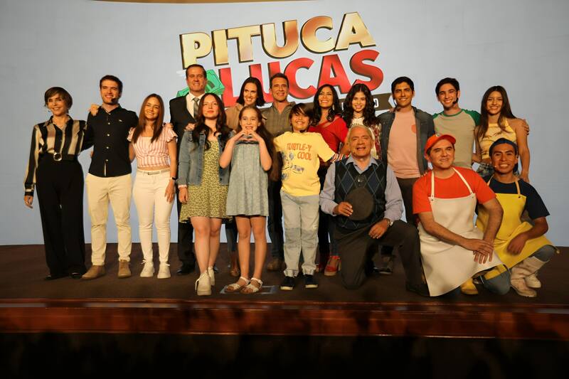 El elenco peruano de “Pitucas sin lucas”