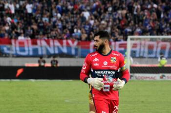 Sabino Aguad: "Johnny Herrera no puede volver a la 'U' como reserva"