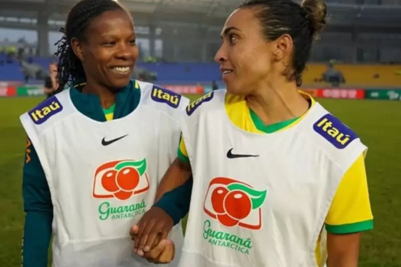 Formiga y Marta, jugadoras de la Selección de Brasil.