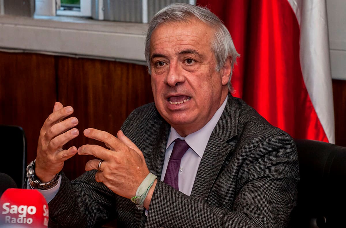 Mañalich:"Alcaldes que piden cuarentenas totales no saben el daño que producirá"