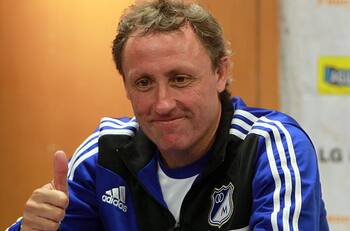 Ricardo Lunari estalló con Newell’s Old Boys por fichaje de cuestionado exjugador de la UC