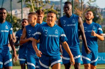 La gran figura del fútbol francés que quiere resurgir para ser el socio ideal de Alexis Sánchez