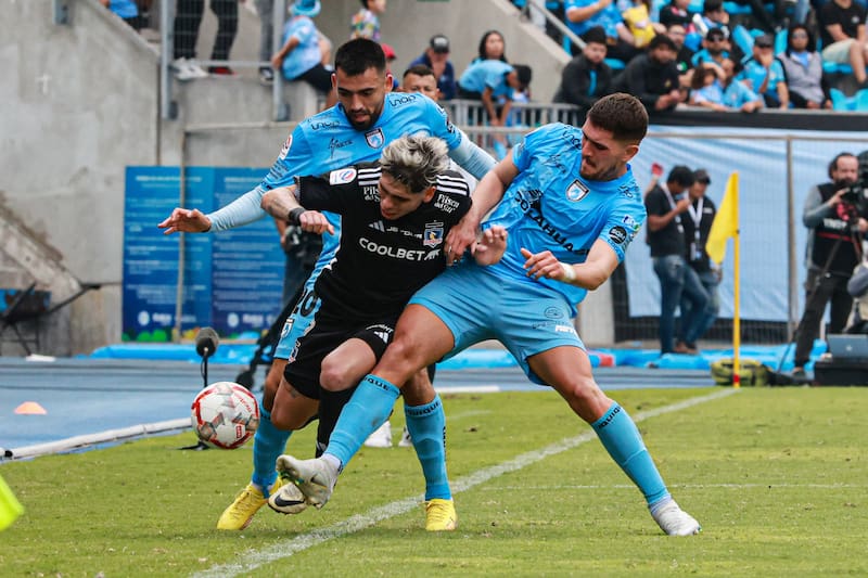 Enfrentándose a Agustín Nadruz en la temporada 2024.. Foto: Aton.